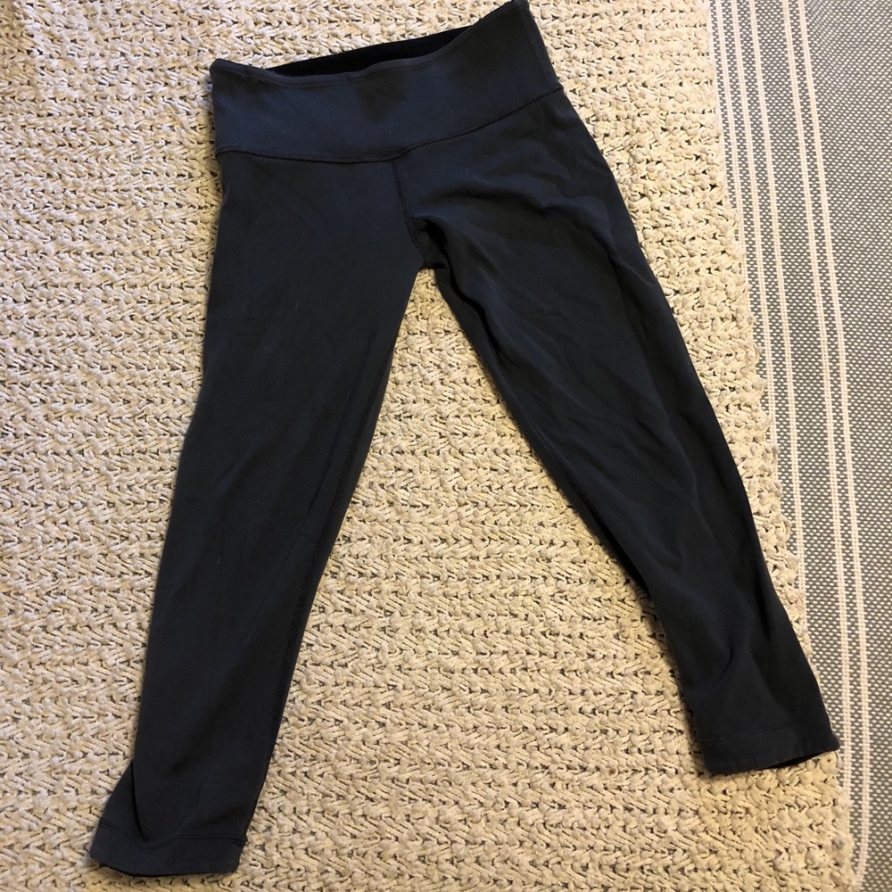 Lululemon Reversible Wunder Under Leggings Size 4